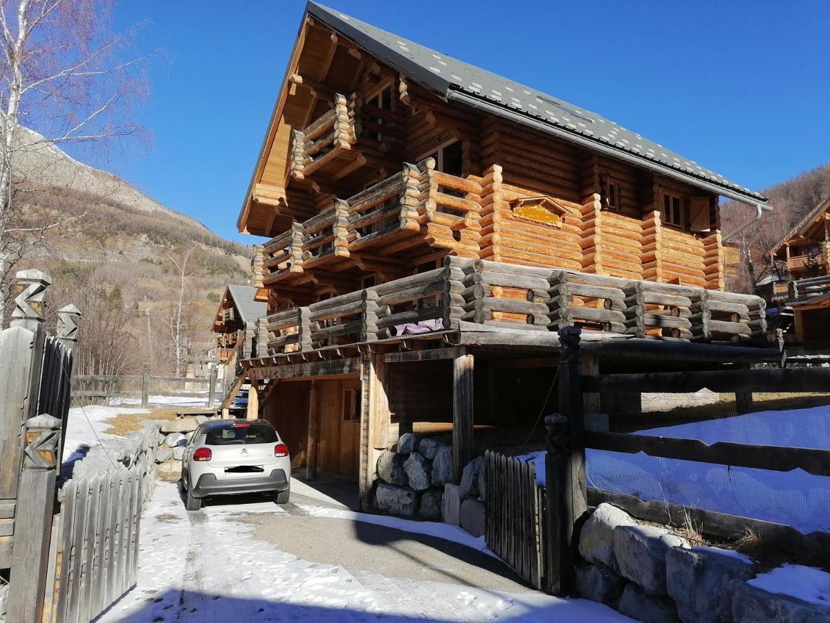 Chalet Les Pins Blancs Allos Exteriér fotografie